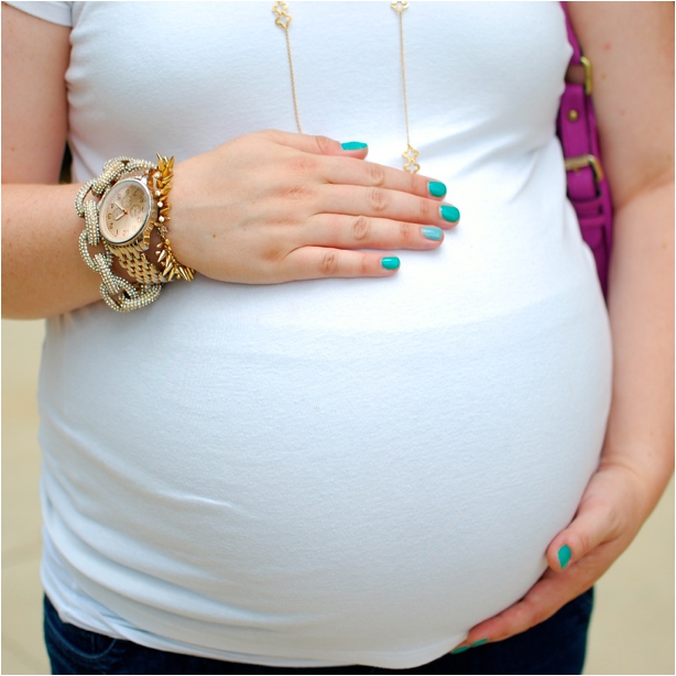 What Not To Say To a Pregnant Woman & What To Say by lifestyle blogger Still Being Molly