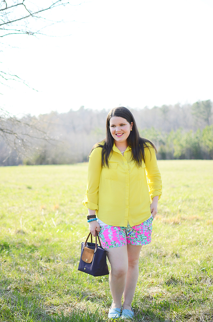 Yellow blouse, Lilly Pulitzer Callahan Shorts, TOMS (3)