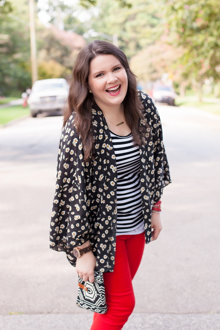 Red jeans from Stitch Fix, Daisy floral kimono from Stitch Fix, black and white striped tee (4)