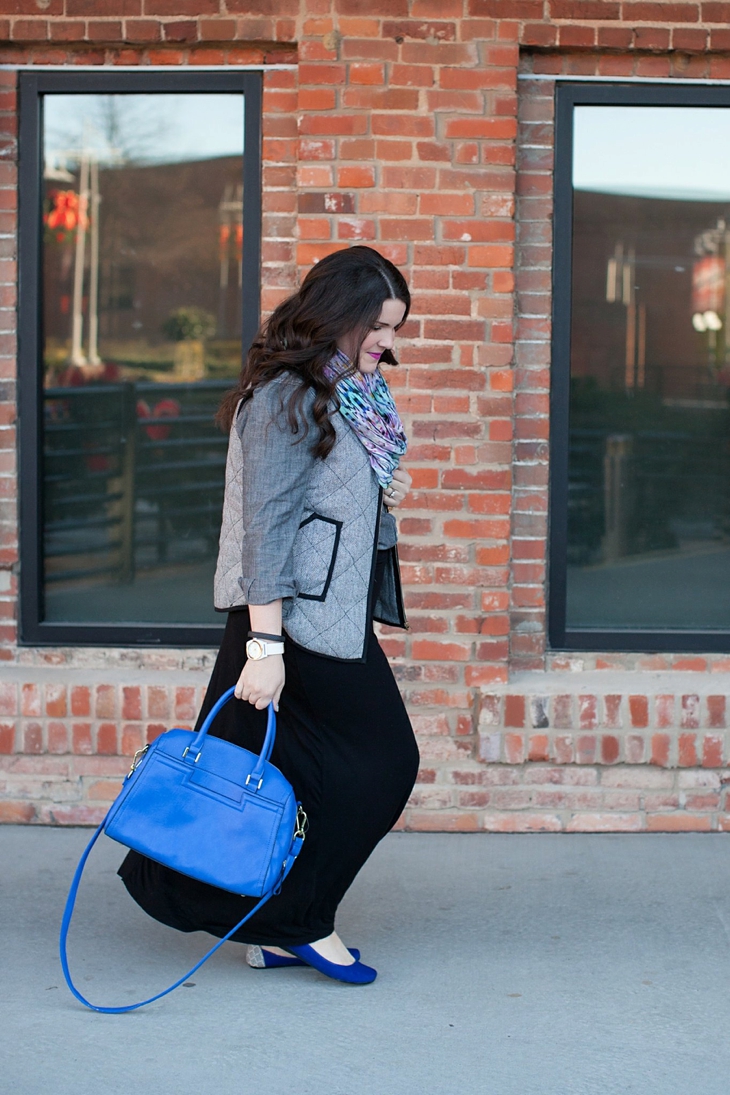Winter / Fall style | black maxi skirt, herringbone vest, chambray shirt, blue bag, infinity scarf | North Carolina Fashion Blogger (6)