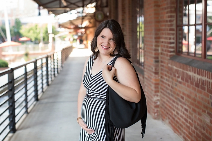Striped maxi dress, black fringe bag - Maternity / Pregnancy Style (5)