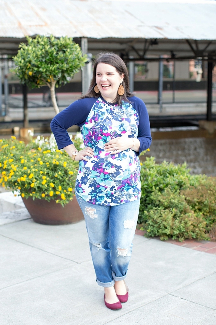 LulaRoe Randy tee, distressed boyfriend jeans, Root Collective shoes | Maternity Fashion & Style