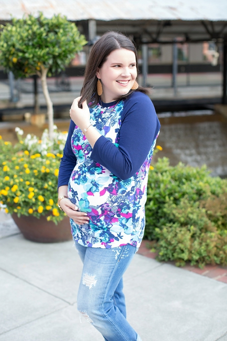 LulaRoe Randy tee, distressed boyfriend jeans, Root Collective shoes | Maternity Fashion & Style