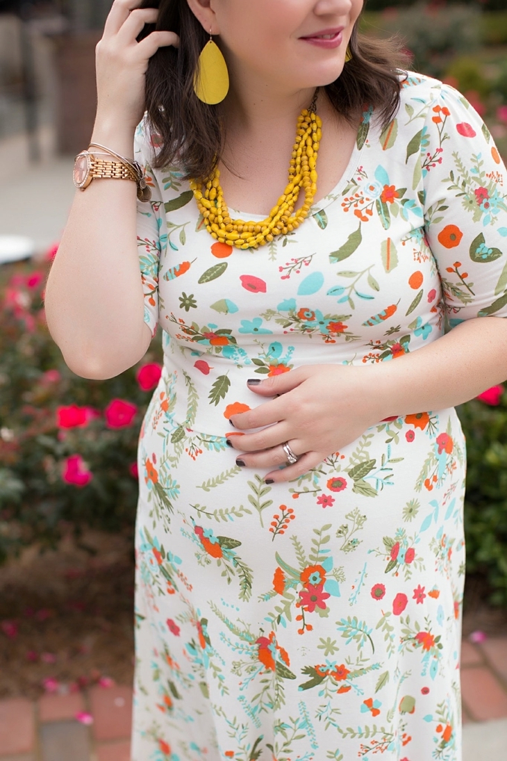 LulaRoe floral Ana dress, yellow accessories, Nickel and Suede earrings, Root Collective shoes, maternity, fall, fashion (5)