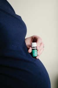 My Favorite Essential Oils for Supporting a Healthy Pregnancy (6)