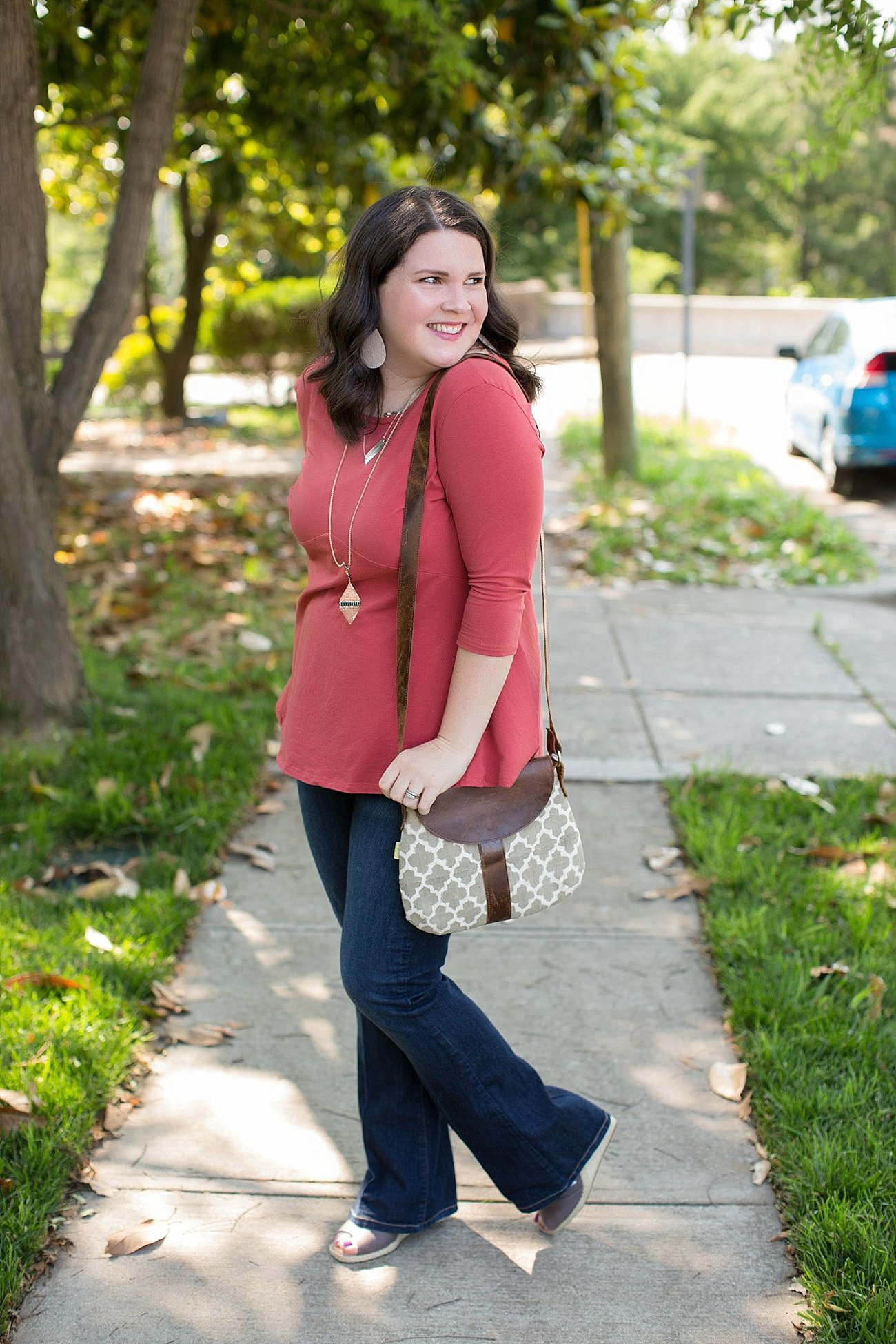 Elegantees Claire Top, Flare Jeans, JOYN bag, TOMS wedges, Nakamol Stitch Fix necklace | Ethical Fashion & Style Blogger (6)