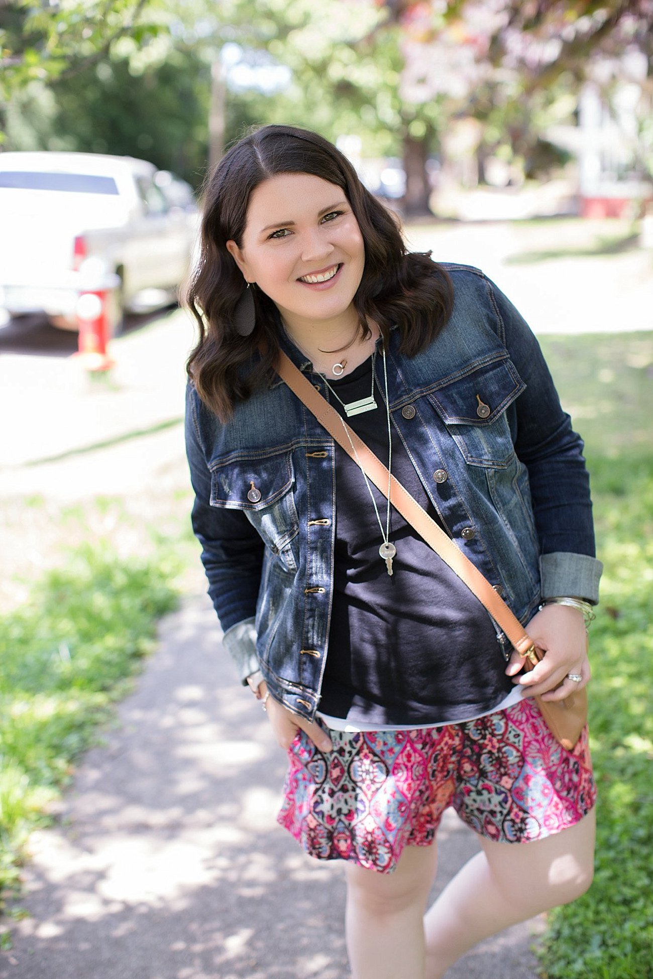 Threads 4 Thought Mona Skort, Stitch Fix Just USA Denim Jacket, Sudara Goods Globetrotter Tee, Sseko Designs Foldover Crossbody Clutch, The Root Collective shoes | Ethical Fashion & Style Blogger (4)