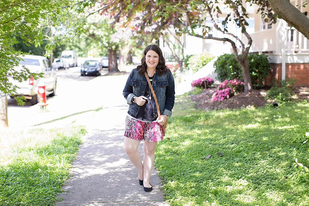 Threads 4 Thought Mona Skort, Stitch Fix Just USA Denim Jacket, Sudara Goods Globetrotter Tee, Sseko Designs Foldover Crossbody Clutch, The Root Collective shoes | Ethical Fashion & Style Blogger (8)