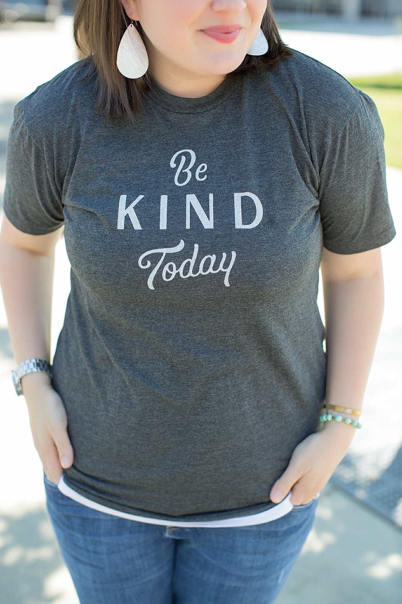 Doc Shorty "Be Kind Today" tee - #FashionForGood, Ethical Fashion | North Carolina Lifestyle Blogger (2)