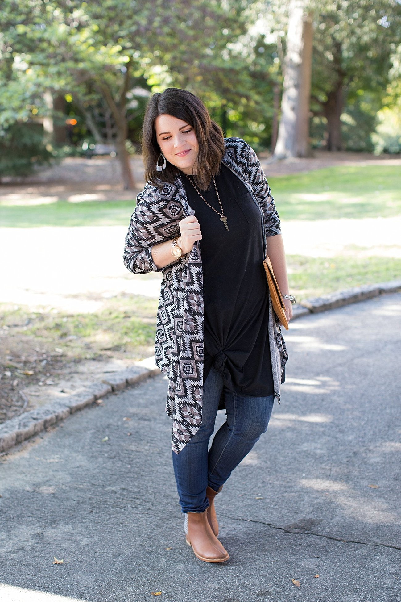 Lularoe Carly dress, skinny jeans, The Root Collective Espe booties, The Flourish Market cardigan (5)
