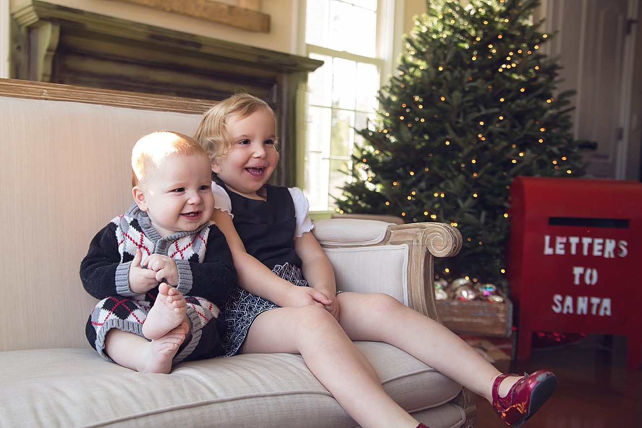 Lilly and Amos - Santa Mini Session with Rebecca Keller Photography - Raleigh, North Carolina - 2016 (4)