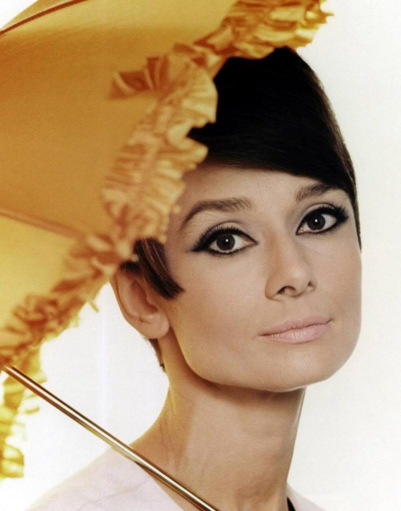 Audrey Hepburn Inspired "Retro Glam" Makeup Tutorial (19)