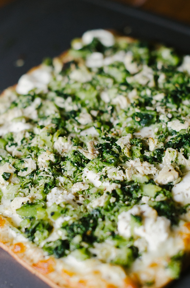 RECIPE | Spinach, Broccoli, Chicken, & Cheese Pizza