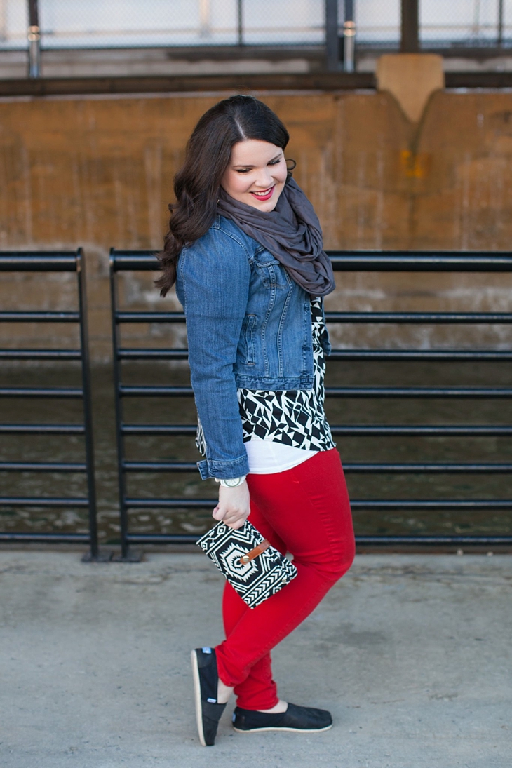 Winter / Fall style | red jeans, black and white graphic blouse, denim jacket | North Carolina Fashion Blogger (1)