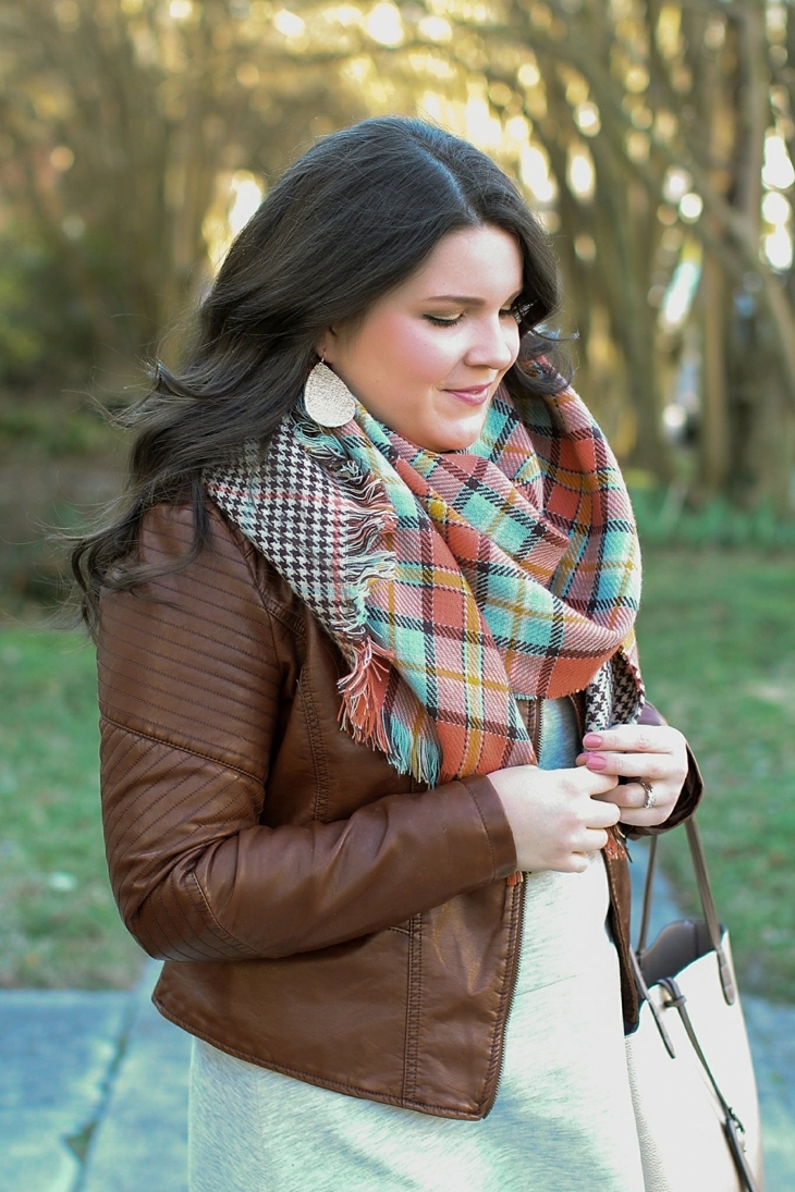 basic gray dress, tights, boots, leather jacket, blanket scarf (2)