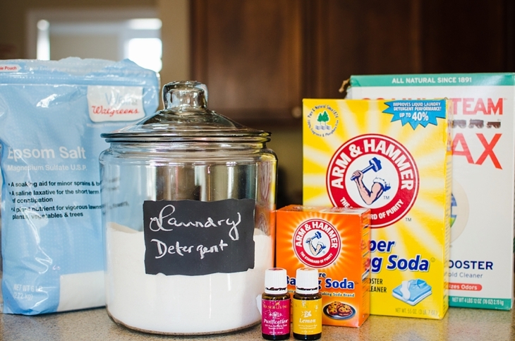 DIY Non-Toxic Powder Laundry Detergent (Cloth Diaper Safe!) with Young Living Essential Oils | Purification and Lemon (1)