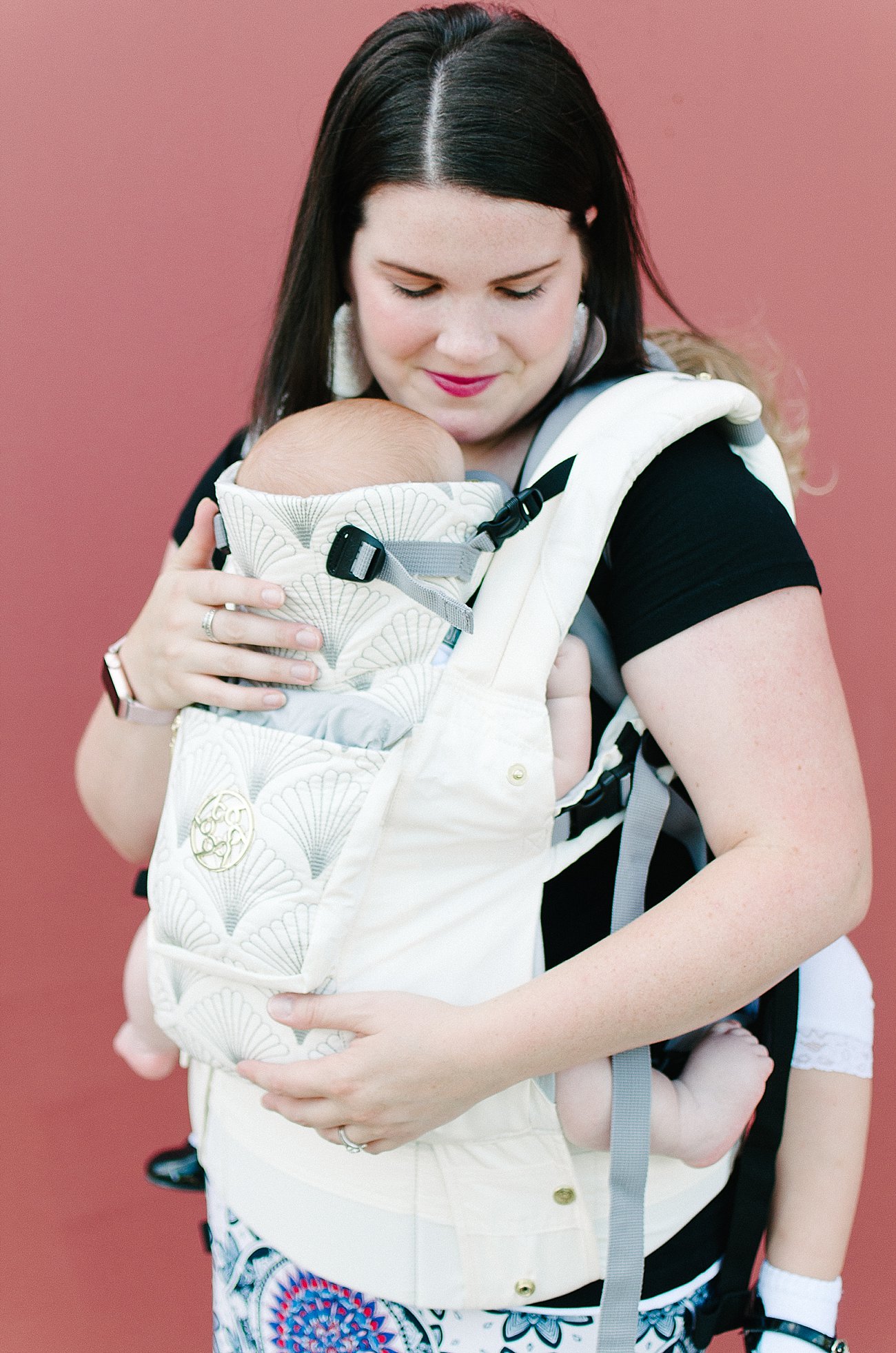 with Lillebaby Complete & CarryOn Baby Carriers #babywearing #tandemwearing #toddlerwearing (10)