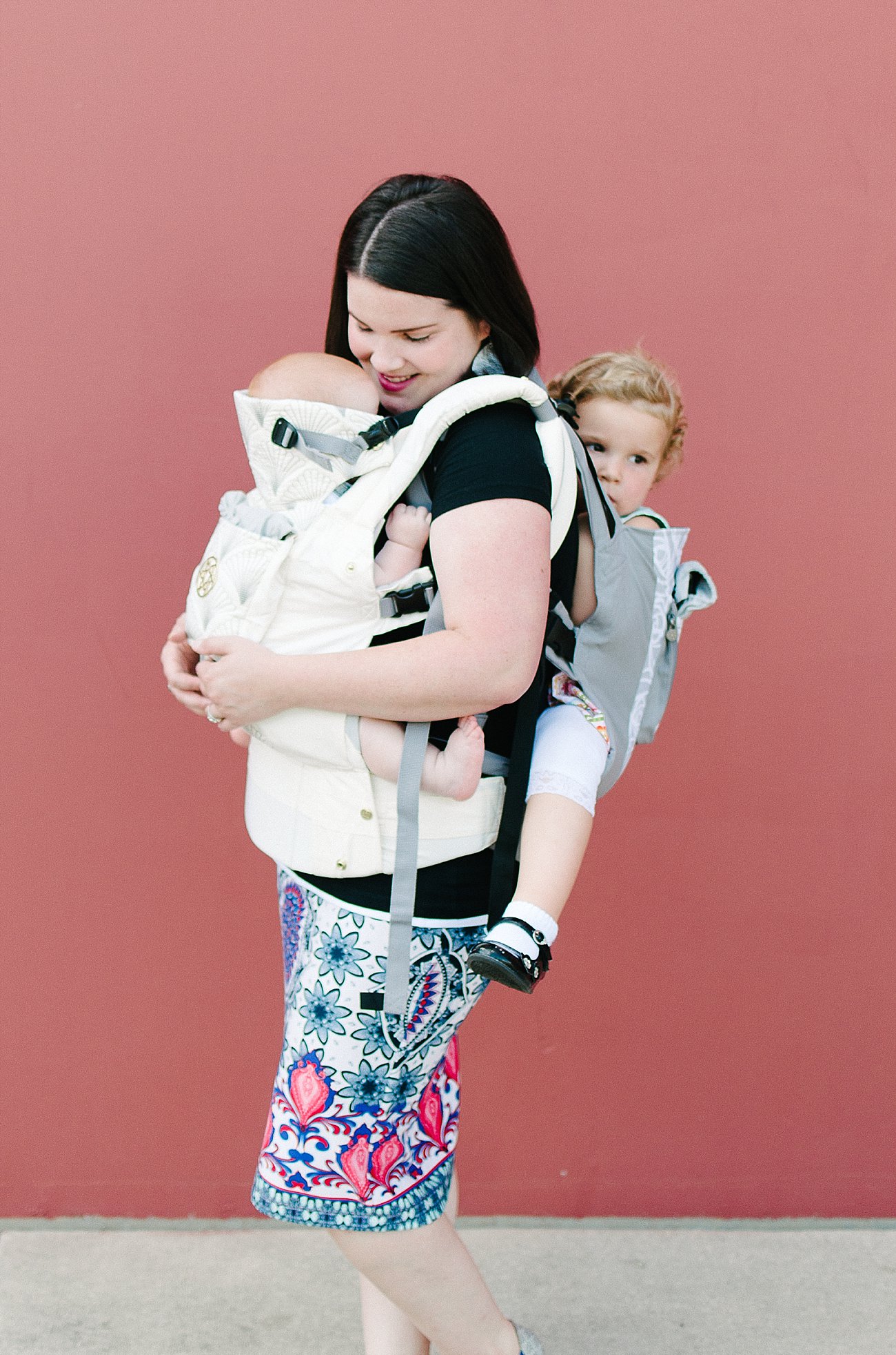 with Lillebaby Complete & CarryOn Baby Carriers #babywearing #tandemwearing #toddlerwearing (6)