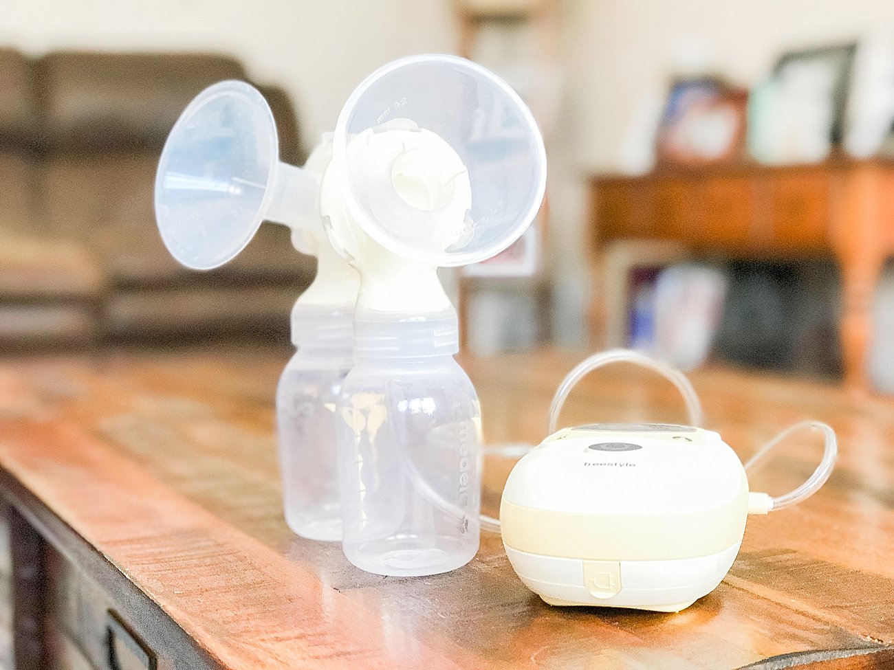 What to Do When Traveling to a Third World Country / Developing Nation and You're Still Breastfeeding - Tips for Pumping While Traveling - Medela Freestyle Breast Pump Review