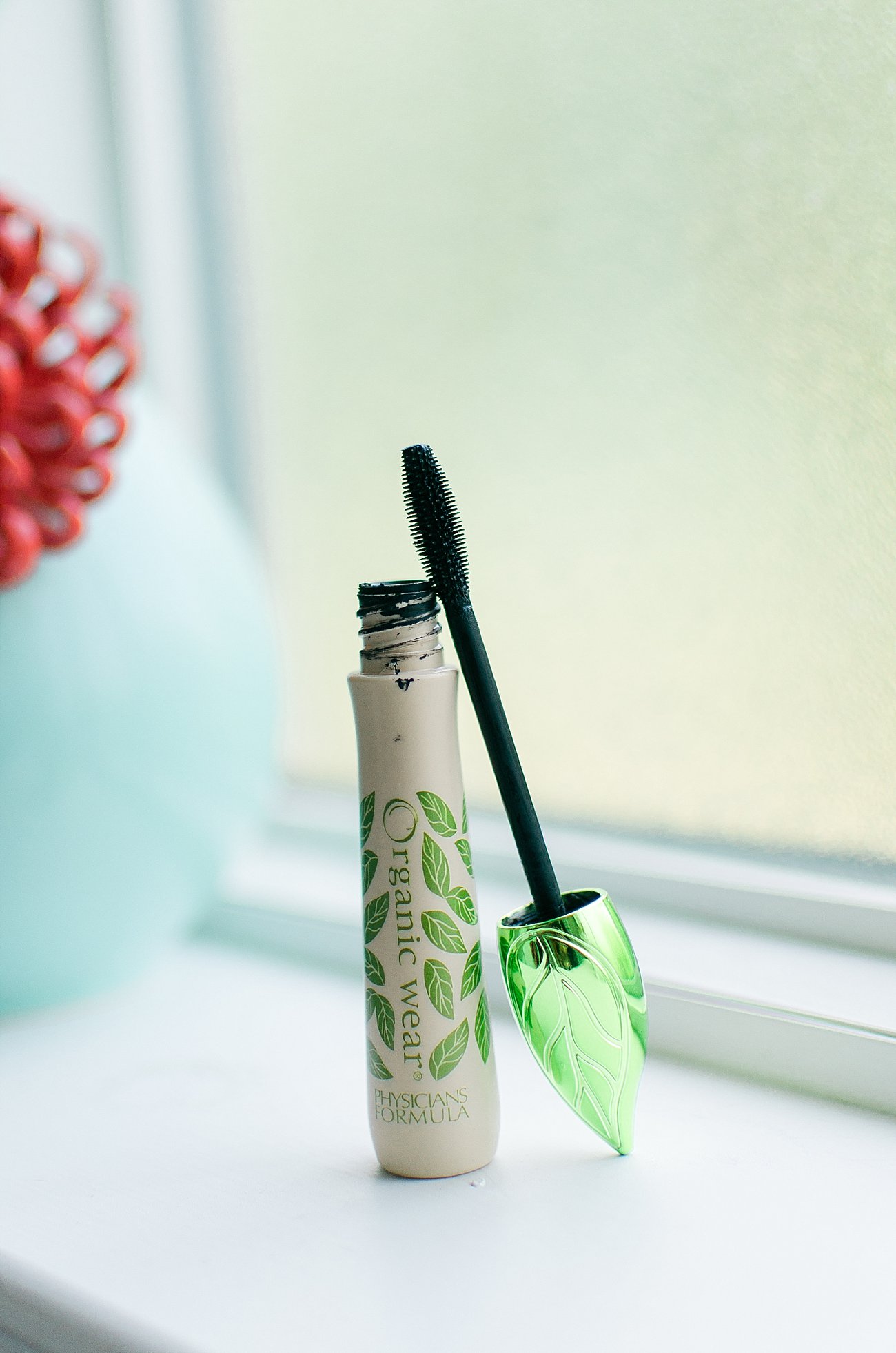 The Best Organic Mascaras Tested & Reviewed Still Being Molly