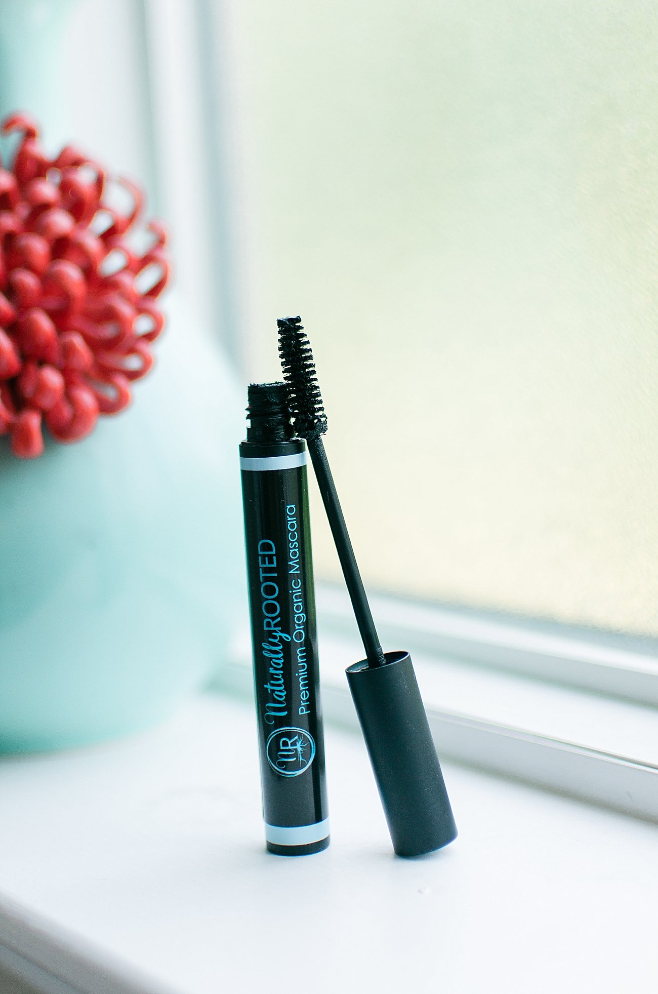 The Best Organic Mascaras Tested & Reviewed Still Being Molly