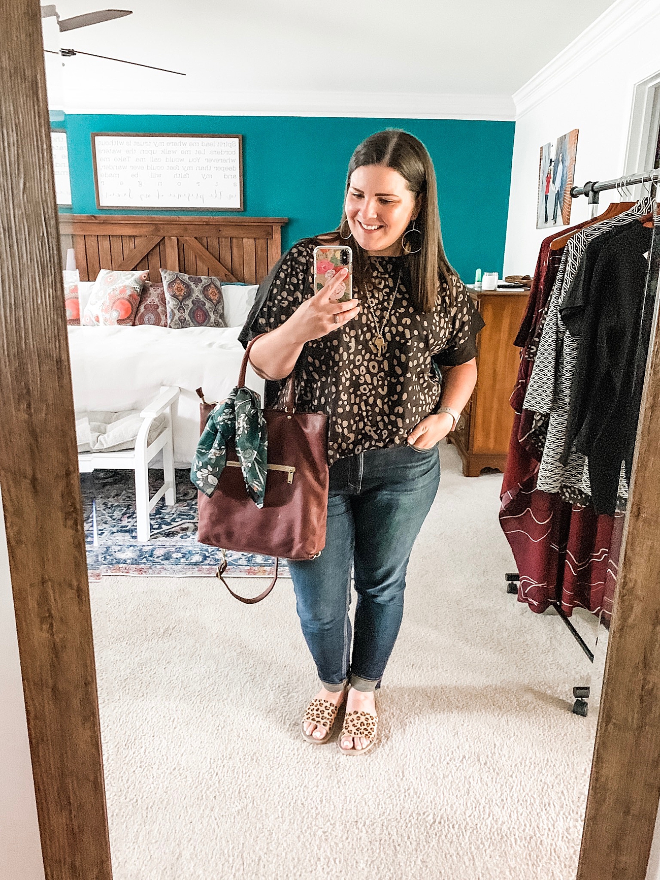 Sseko Designs Fall 2019 Sojourner Collection | Review + Try-On | Fair Trade Fashion #fairtradestyle #ethicalfashion http://www.ssekodesigns.com/mollystillman (2)