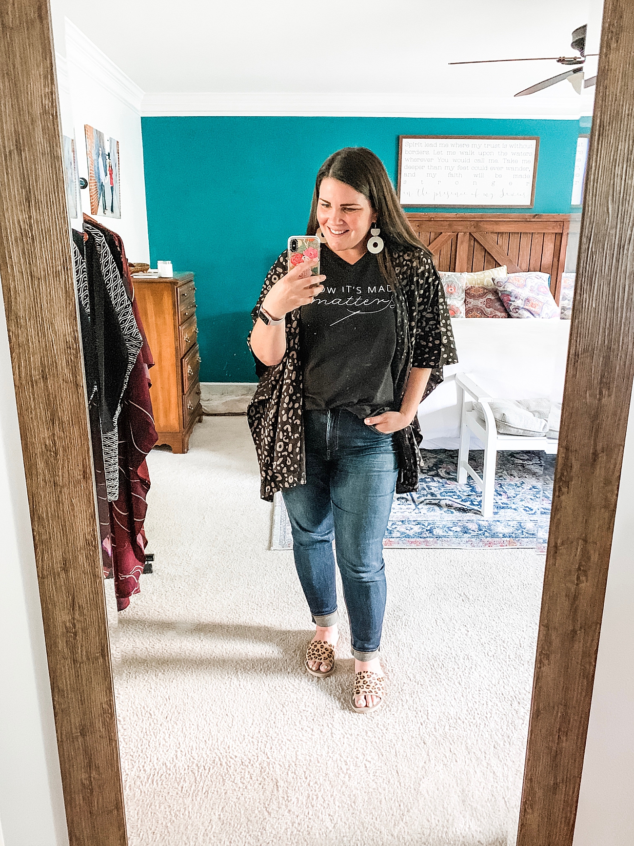Sseko Designs Fall 2019 Sojourner Collection | Review + Try-On | Fair Trade Fashion #fairtradestyle #ethicalfashion http://www.ssekodesigns.com/mollystillman (24)